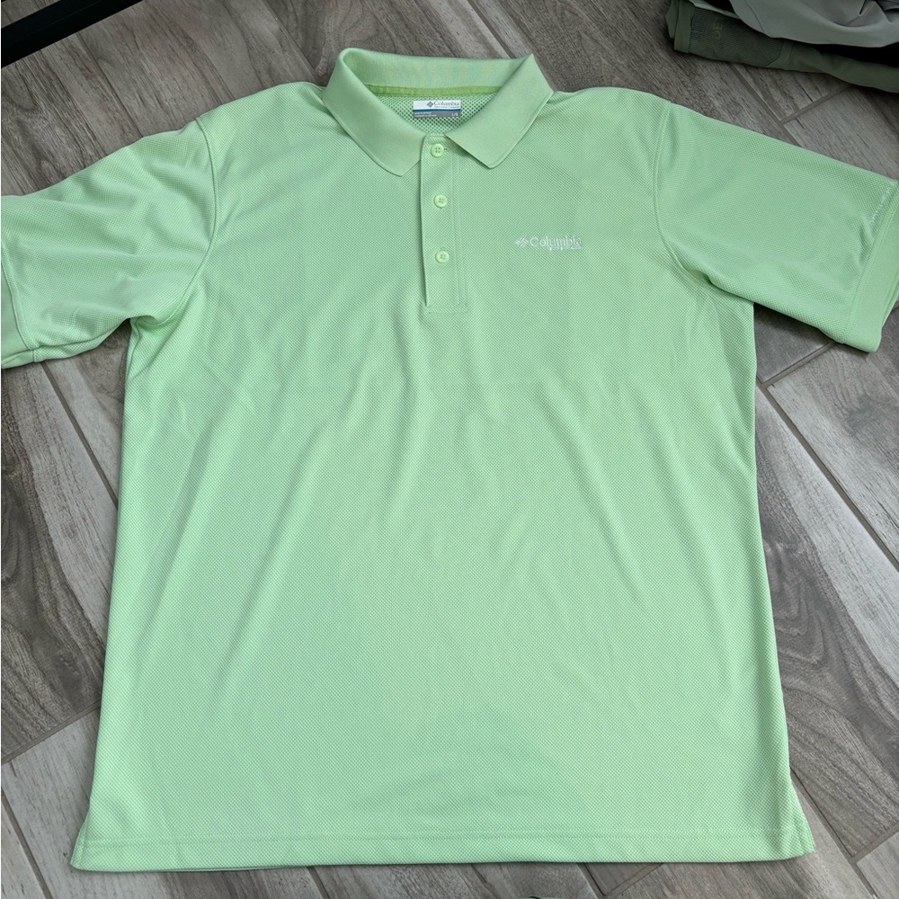 Columbia Men's Light Green Polo Shirt
